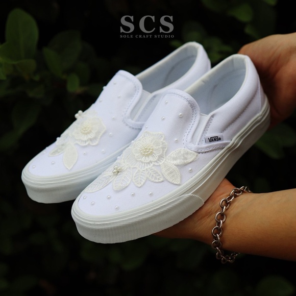 Personalized Wedding Slip-on Shoes for Bride  -  Slip-on Vans - Picture 4 of 9